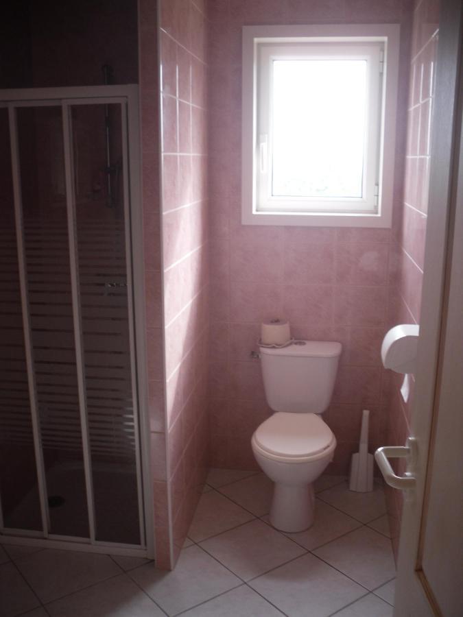 Domaine De La Pendule Bed & Breakfast Issel Dış mekan fotoğraf